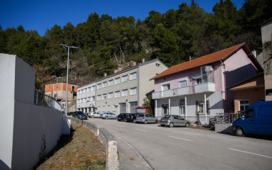 I male zgrade moraju imenovati upravitelja, za to su dovoljna tek četiri stana