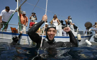 IZLOŽBA O RONJENJU NA DAH Desetljeće uspjeha obilježeno sjajnim i prerano preminulim Božidarom Petanijem
