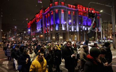 Vučić novim zakonima dodatno osakatio pravosuđe, na ulice Beograda izašli suci, tužitelji i odvjetnici