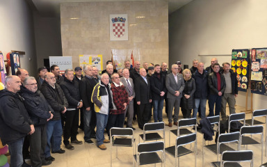 Osnovana Udruga hrvatskih ratnih veterana Paški most ’91