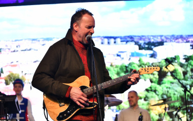 ‘ČOVJEK S DUŠOM’ Dagur ‘Zadarsson’ oduševio Zadrane nastupom: ‘Zna trener što je prava glazba’