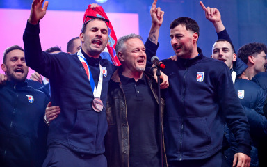 Vlada organizira doček rukometašima, pjevat će Thompson!