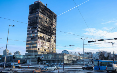 Mehanizacija stiže već za vikend, a Ministarstvo još ne zna na koji način će biti uklonjen Vjesnikov neboder