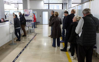 Sve više pada interes za kupnju narodnih obveznica. Analitičar: ‘Ljudi su se jednostavno zasitili…’