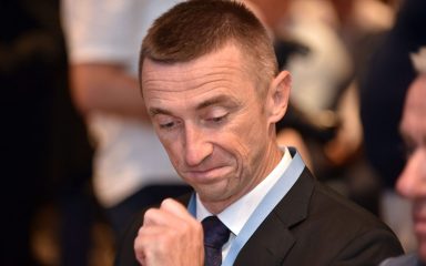 Penava: “Prijete mi smrću na ćirilici, spominju metak u čelo”