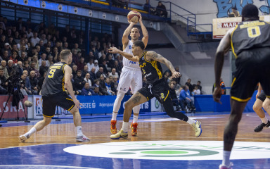 Žutima u Jazinama servirana osveta s čak 22 ubačene trice