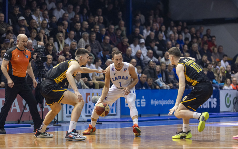 Večeras na Gripama Zadrani se bore za vrh, a Splićani za spas