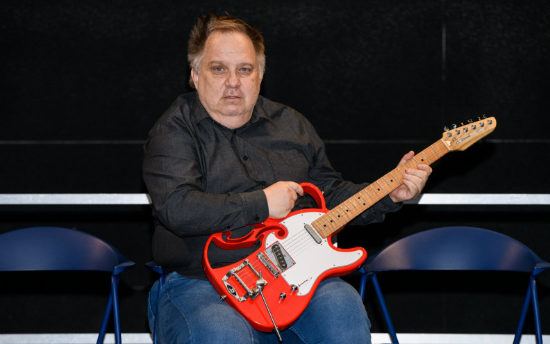 Zadarski majstor gitara izrađuje instrument virtuozu Vlatku Stefanovskom: 'Svaka gitara ima svoju priču i svoj izgled'