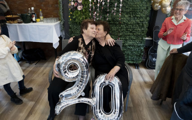 [FOTO] Marija Bulić i Ivana Babin, blizanke iz Kožina, proslavile 90. rođendan: ‘Recept za dug život su sretan brak i sloga’