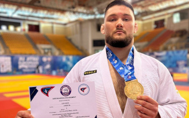 JIU JITSU  Leo Žuža dominantno do titule prvaka Europe