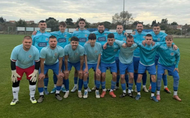 Zemunik predao krunu, Primorac prošao Šaraj