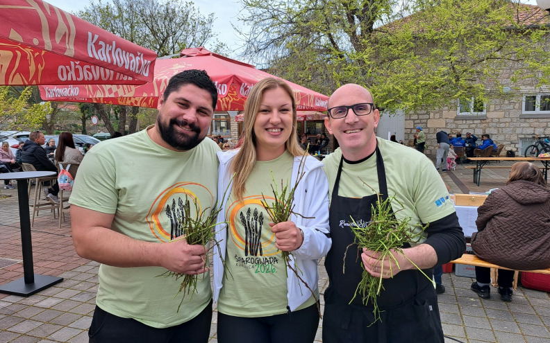 ŠPAROGIJADA Gotovo 100 natjecatelja u Kukljici bralo šparoge i uživalo u programu