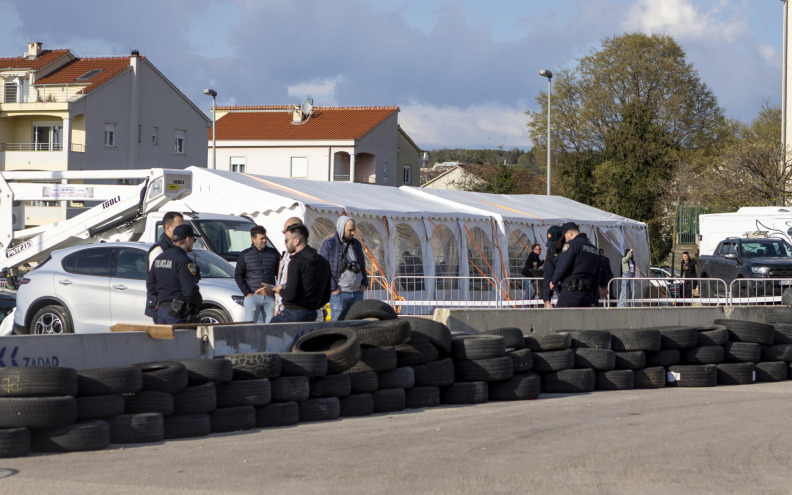 Detalji nesreće na utrci: Vozaču skliznula noga s kočnice na gas?