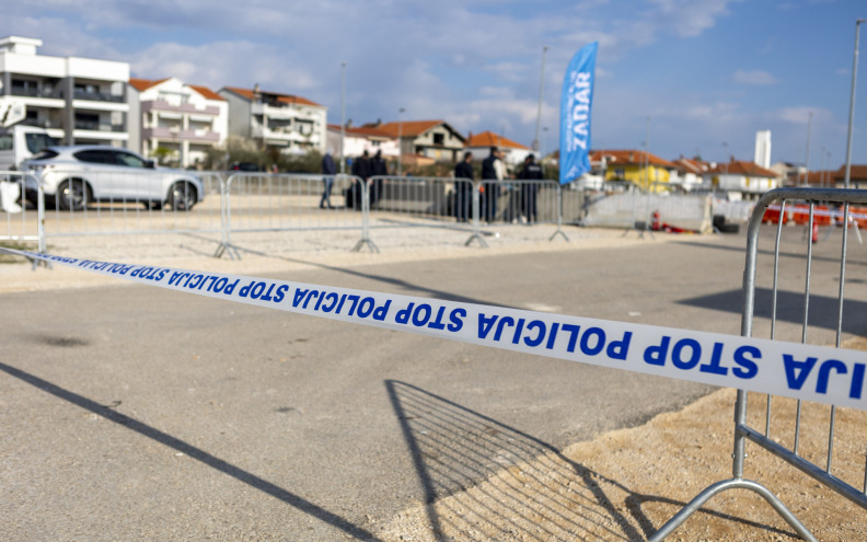 NESREĆA NA VELIKOJ NAGRADI ZADRA: Došlo do izlijetanja vozila, poznato stanje četiri ozlijeđene osobe
