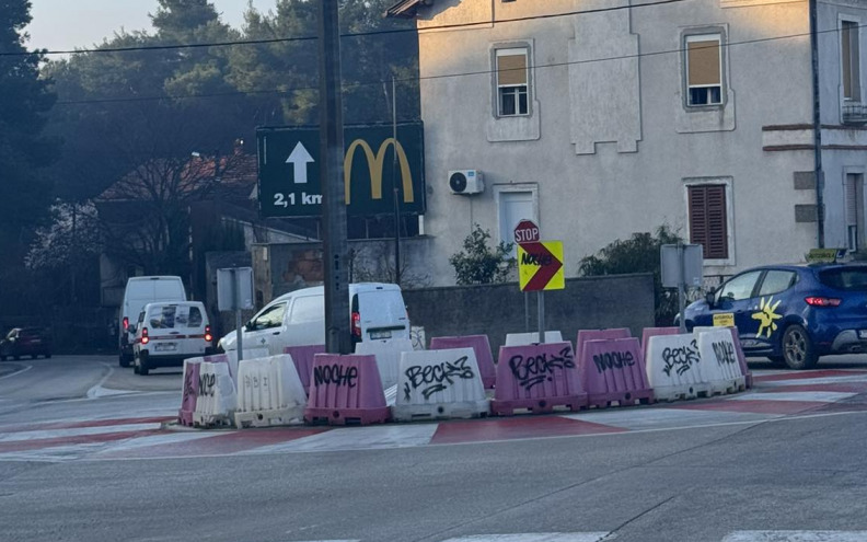 FOTO Kružni tok 'posvađao' Zadrane! 'Ovo je jedini kružni u gradu koji ima smisla'