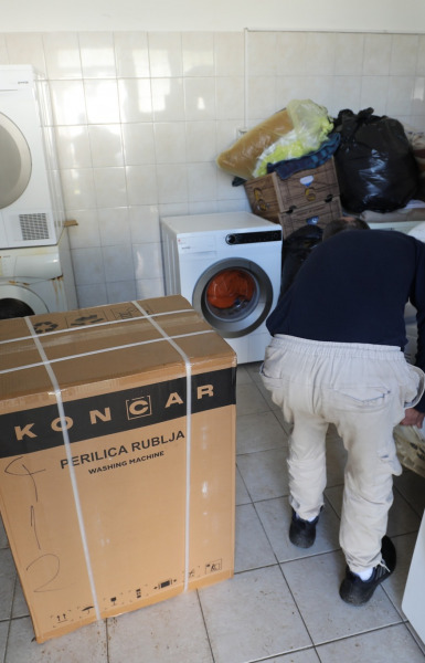 Beskućnicima u Zadru Virani donirali bijelu tehniku, prostorije prenoćišta se uređuju i kompletiraju s namještajem