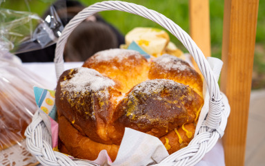 U Privlaci se birala najukusnija uskrsna pogača, Zorka Malkoč osvojila prvo mjesto