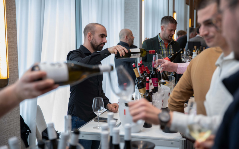 GRAŠEVINA OSVOJILA ZADAR Slavonski i podunavski vinari među zvijezdama Wine Festivala