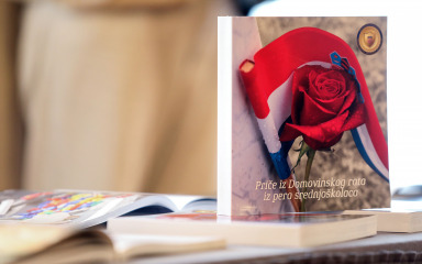 Ministarstvo pozvalo srednjoškolce da dostave kratke priče o Domovinskom ratu, najbolja će osvojiti 1.750 eura