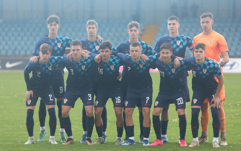 Hrvatska U-17 upisala drugu pobjedu i došla nadomak plasmana na EURO