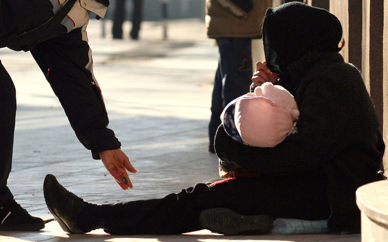Iskorištavali muškarce za prosjačenje, nabavili im kolica i proteze