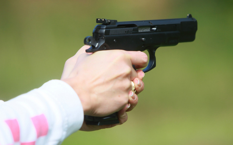 LUDI ZA ORUŽJEM U BiH svaki deseti stanovnik legalno naoružan, potražnja za oružjem raste