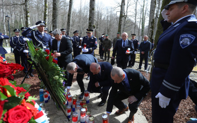 Snažne poruke s obilježavanja ‘Krvavog Uskrsa’ na Plitvicama: ‘Sjećanje nije prošlost, ono je obveza’