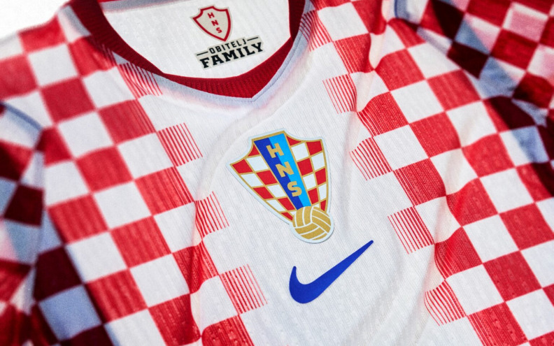 Ovo su dresovi u kojima će Vatreni nastupiti na SP-u, imaju snažnu poveznicu s povijesnom utakmicom protiv SAD