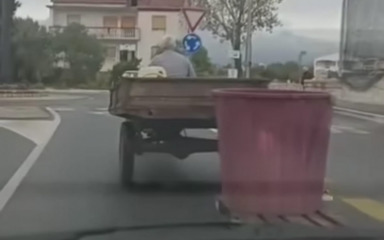 VIDEO Ova je snimka iz Vrsi prošle godine osvojila Internet! ‘Više vridi ovo pogledat…’