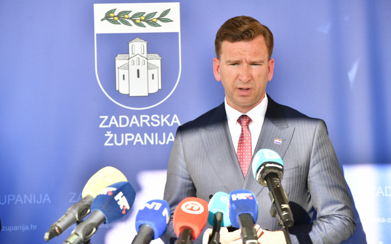 BILAVER U KONTRANAPADU Župan poručio SDP-u: 'Mi radimo, a vi slobodno nastavite spavati'