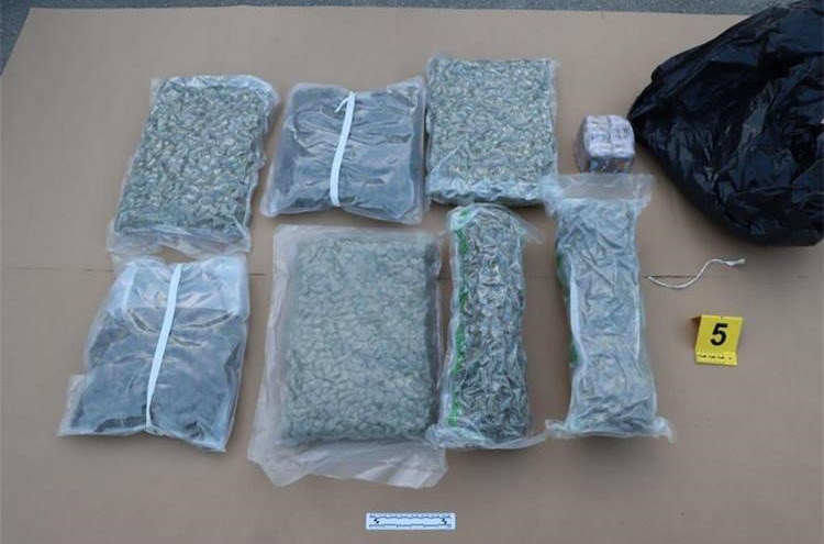 PAO S DROGOM! Zadarska policija oduzela veću količinu marihuane i hašiša!