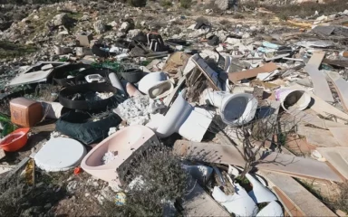 Divlja odlagališta otpada zatrpala Zadarsku županiju: ‘Htjeli bi turizam, a septičke jame bacamo u šumu’