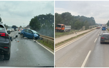 Sudar automobila i teretnog vozila u Kožinu, jednoj osobi se pruža liječnička pomoć