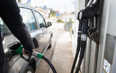 GORIVO OD IDUĆEG TJEDNA JOŠ SKUPLJE Dizel ide na 1,80, a benzin na 1,65 eura po litri?