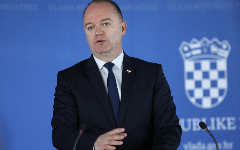 Ministarstvo iseljenicima financira prijevode diploma na hrvatski jezik