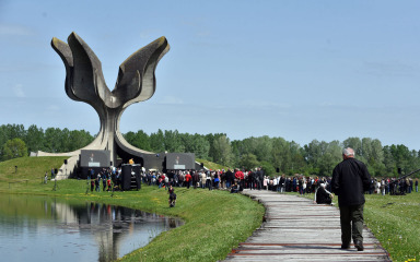 Španjolska uklanja ustaške simbole s grobnice Maksa Luburića