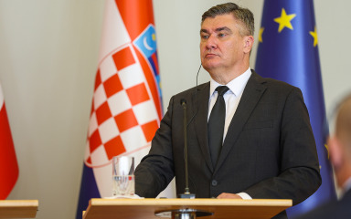 Milanović: ‘Svijet kakav smo do jučer znali ubrzano se urušava. Razum uzmiče pred silom i prijetnjama’