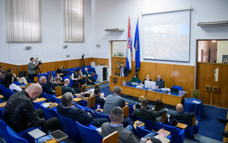 Danas paralelne sjednice Županijske skupštine i Gradskog vijeća: 'Osobna netrpeljivost ne može biti iznad interesa Grada i Županije'
