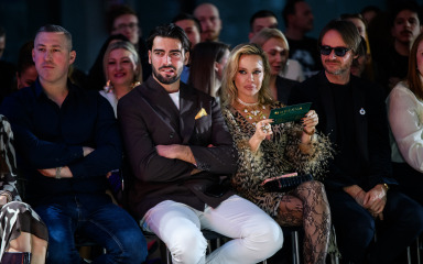 [FOTO] Na modni spektakl u Gaženici došli Maja Šuput i Šime Elez, par kasnio sat vremena