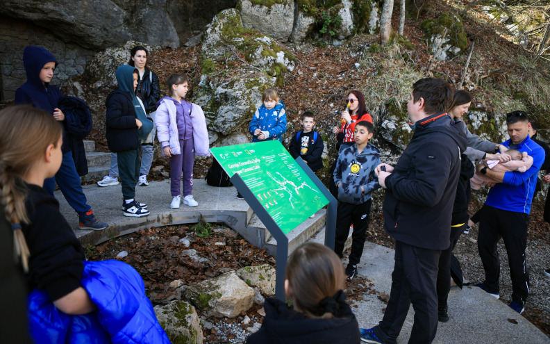 USKRSNI ŠPILJOTRAG Spoj igre, učenja i prirode privukao obitelji u Cerovačke špilje