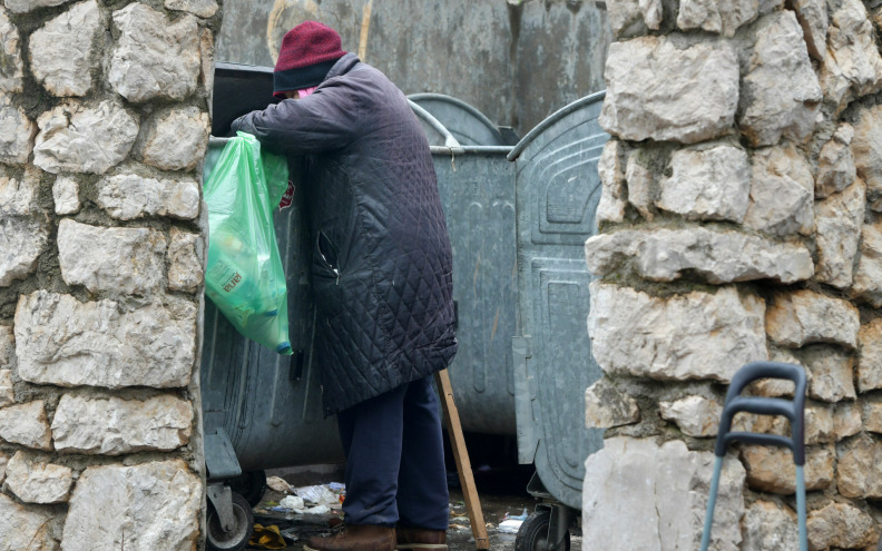 U riziku od siromaštva svaki peti stanovnik Hrvatske, oko 300.000 ljudi zarađuje manje od 913 eura mjesečno