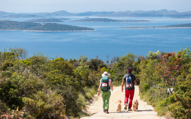 OKUPLJALIŠTE TRKAČA I REKREATIVACA Više od 700 sudionika na petom izdanju pašmanske Đirade