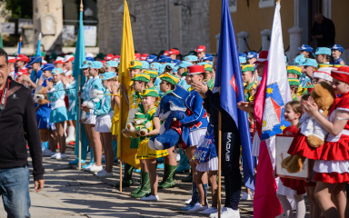 DRŽAVNO PRVENSTVO Više od 600 mažoretkinja iz 25 gradova okupilo se u Zadru