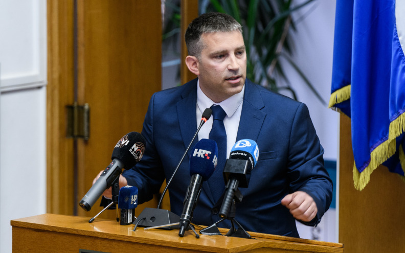 HDZ-ov Perinić predlaže da se Ulica Ante Kuzmanića preimenuje po dugogodišnjem ravnatelju zadarske Pomorske škole