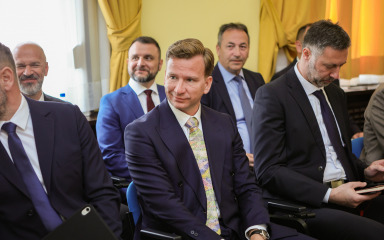 Vijećnike na Županijskoj skupštini ujedinio azil za životinje: ‘Ne postave li se tende, uskoro će biti prekuhane’