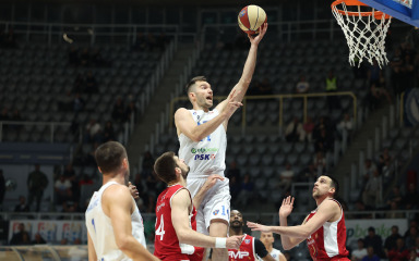 Jusupovi igrači servirali osvetu FMP-u i ostali u utrci za Play-in