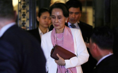 Mjanmar smanjio kaznu bivšoj čelnici Aung San Suu Kyi