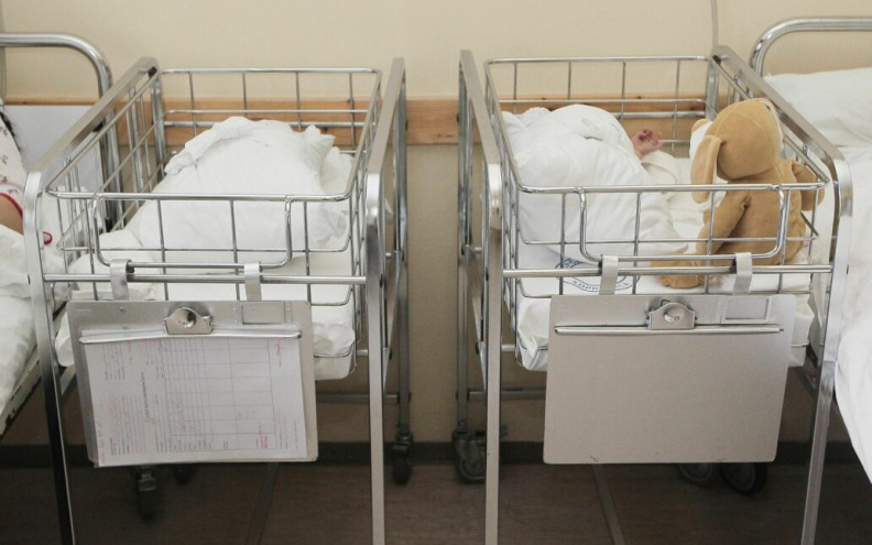 SRAMOTNO! HZZO odbija pokriti troškove prijevoza mrtvorođene djece do mjesta sahrane