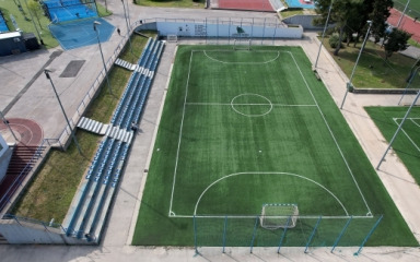 Nastavlja se ulaganje u Višnjik: kreće obnova i proširenje tribina na malonogometnom igralištu