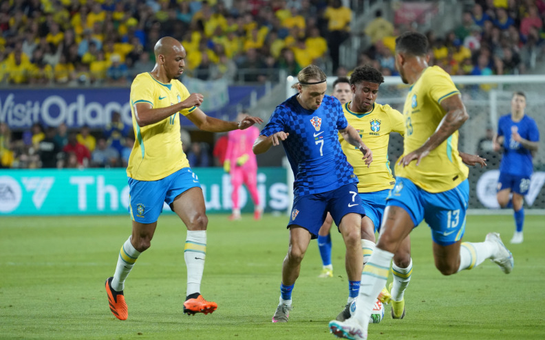 Hrvat iz Kanade vodio na nogometnu utakmicu sve zaposlenike frizerskog salona, sada zajedno idu i na SP!